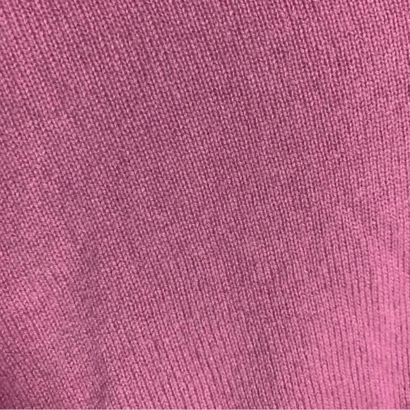 Cashmere Lord & Taylor Long Sleeve V-Neck Pullover Top Size Women’s Medium - Picture 9 of 10
